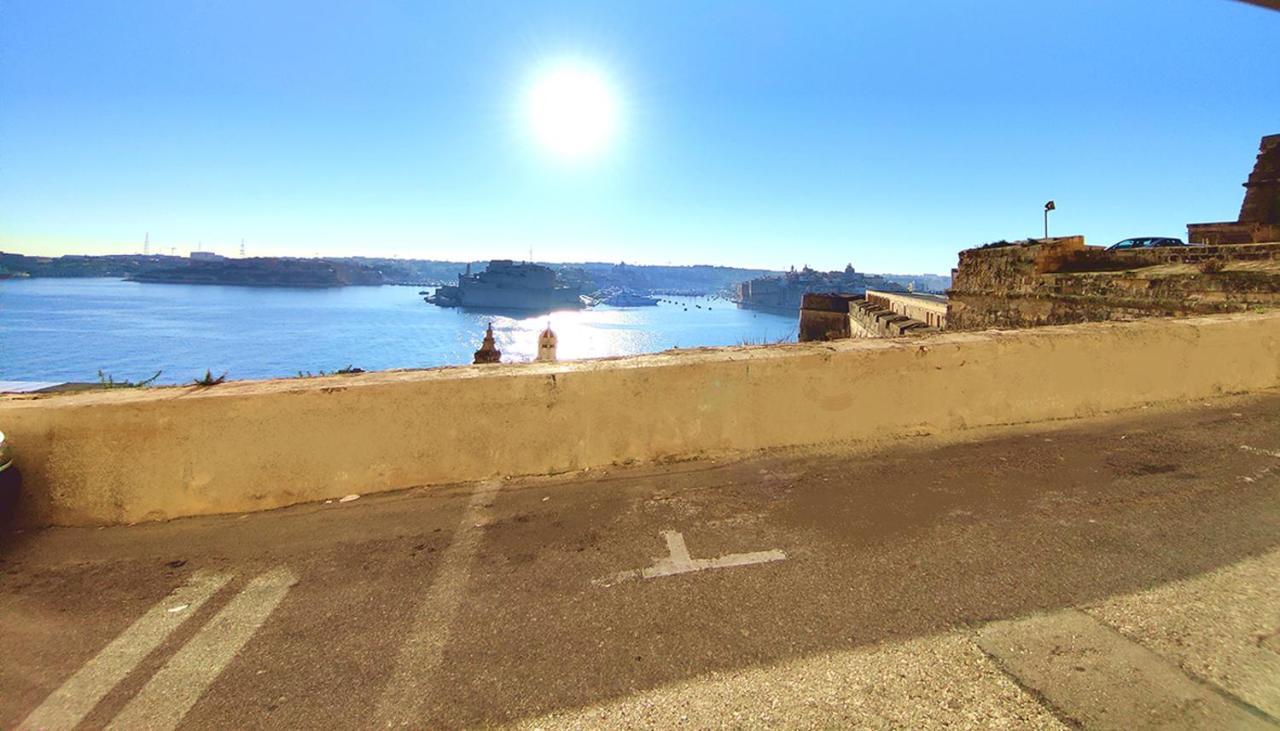 Coast 52 Savynomad Harbour Residences Wow Views La Valeta Exterior foto